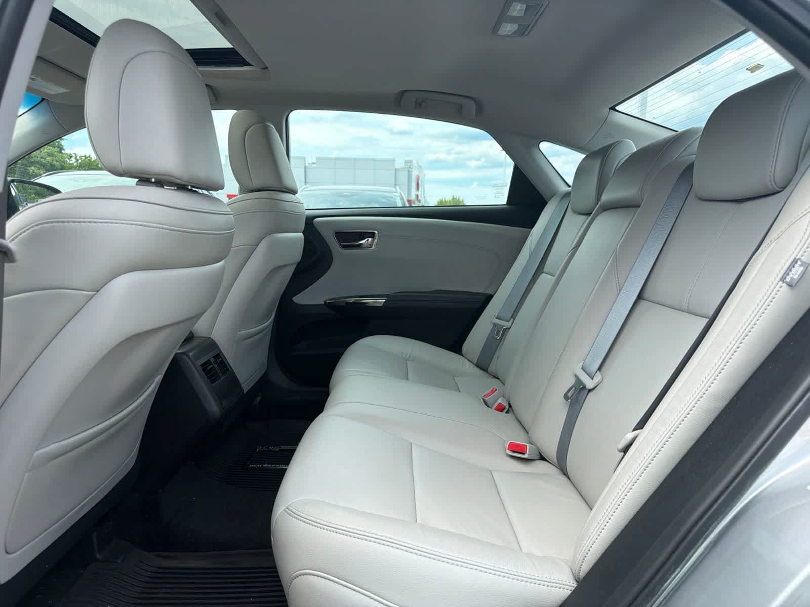 Used 2017 Toyota Avalon XLE Premium FWD image 16