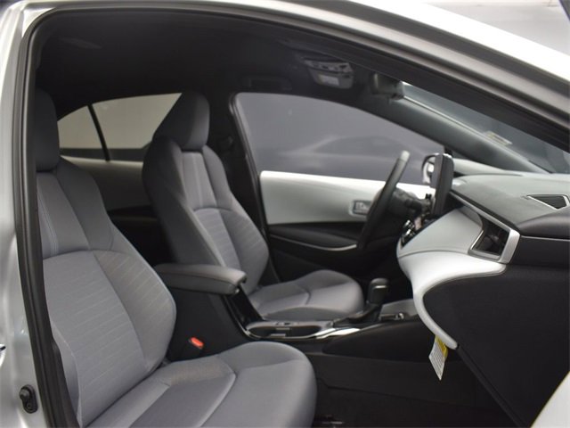 Used 2025 Toyota Corolla SE image 12