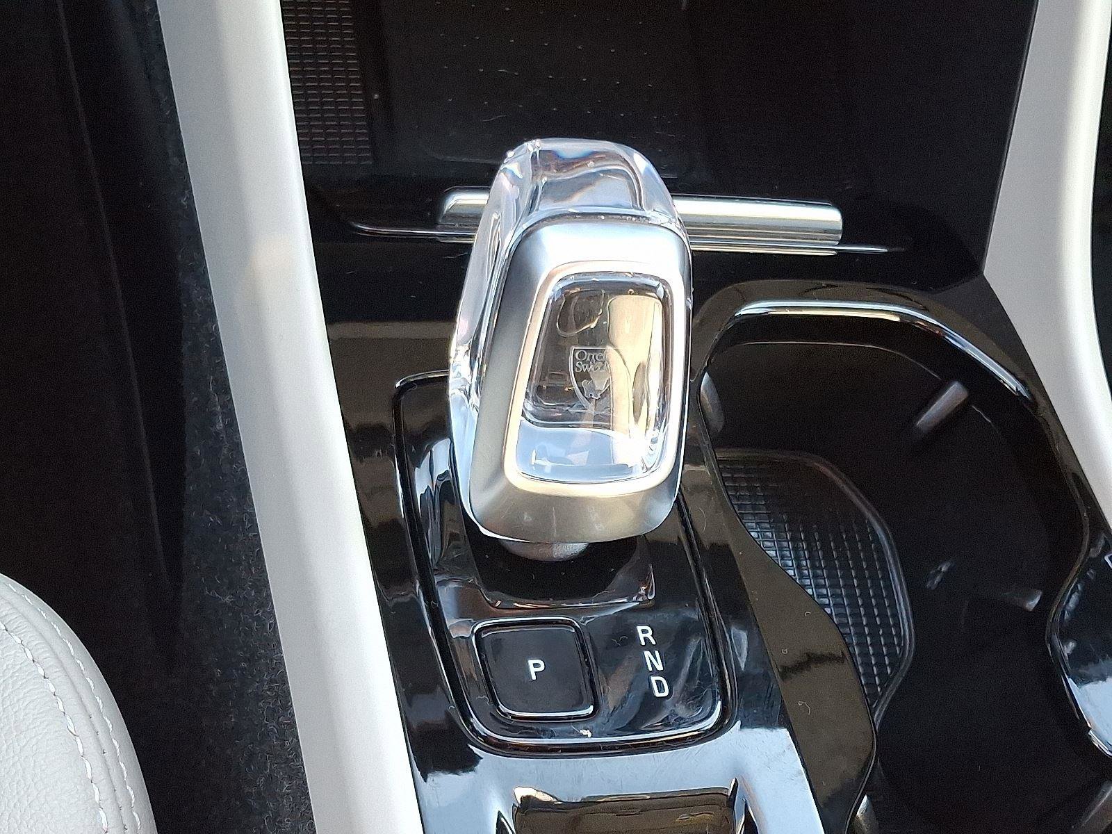 Certified 2023 Volvo XC40 B4 Plus w/ Climate Package image 16