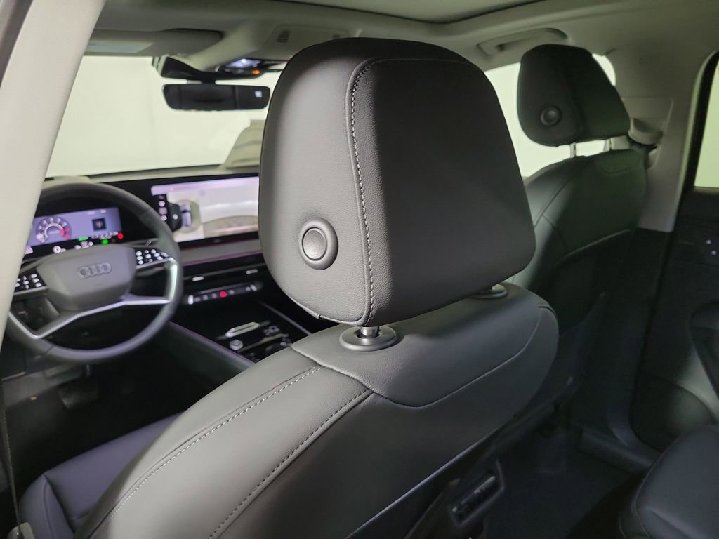 New 2026 Audi Q3 quattro 2.0T AWD/4WD image 14