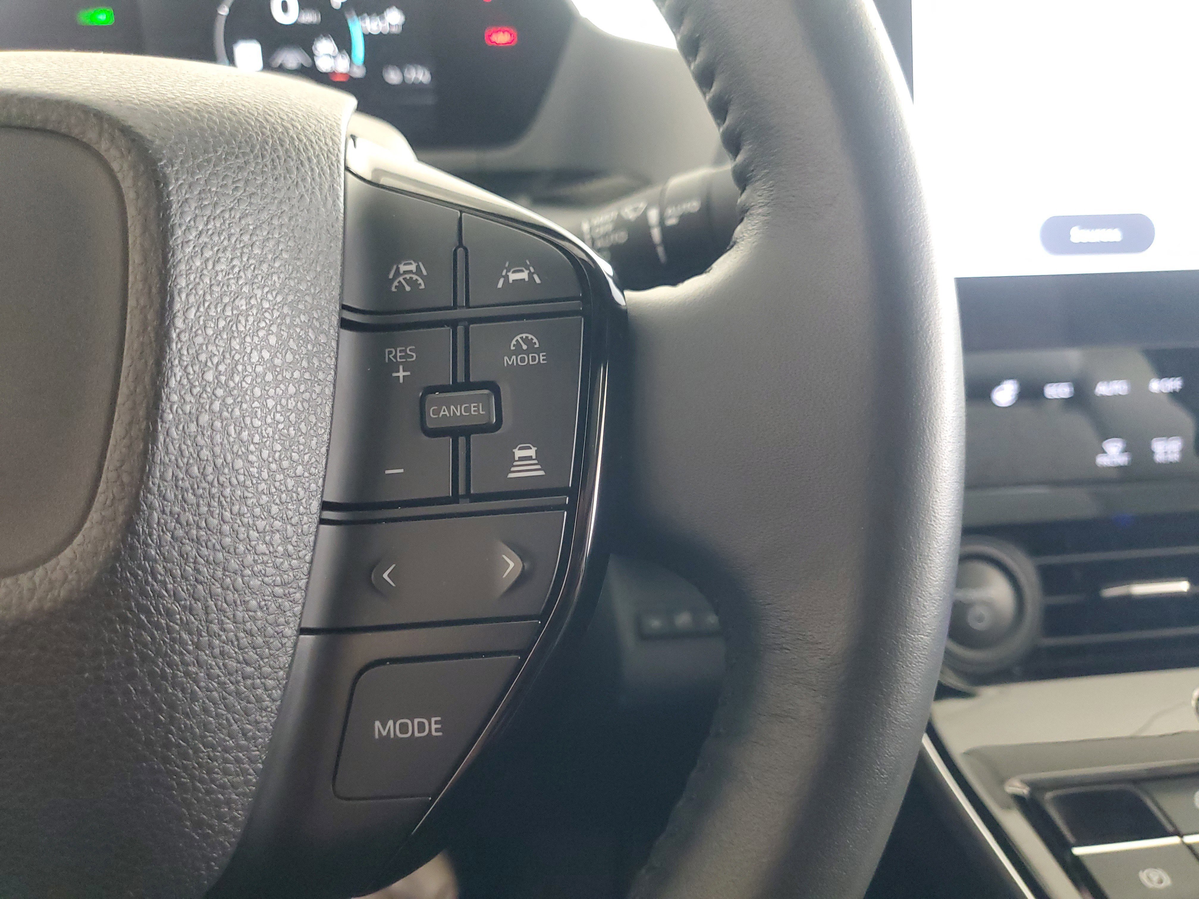 Used 2024 Toyota bZ4X Limited FWD image 27