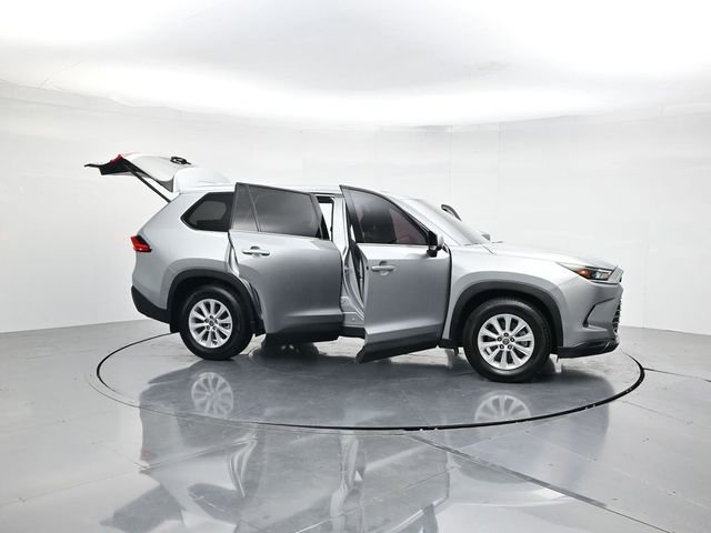 Used 2024 Toyota Grand Highlander XLE image 48