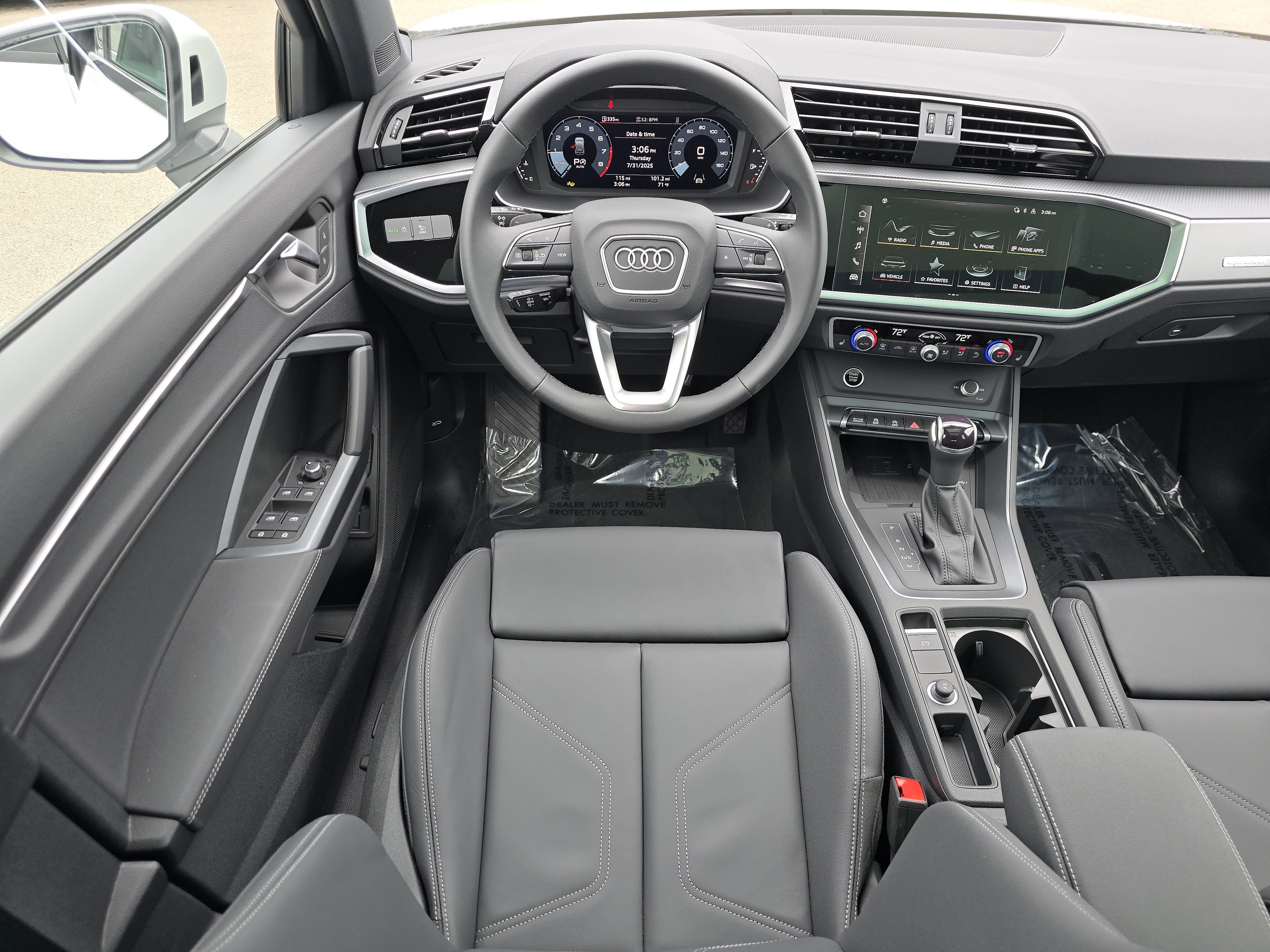 New 2025 Audi Q3 2.0T Premium image 23