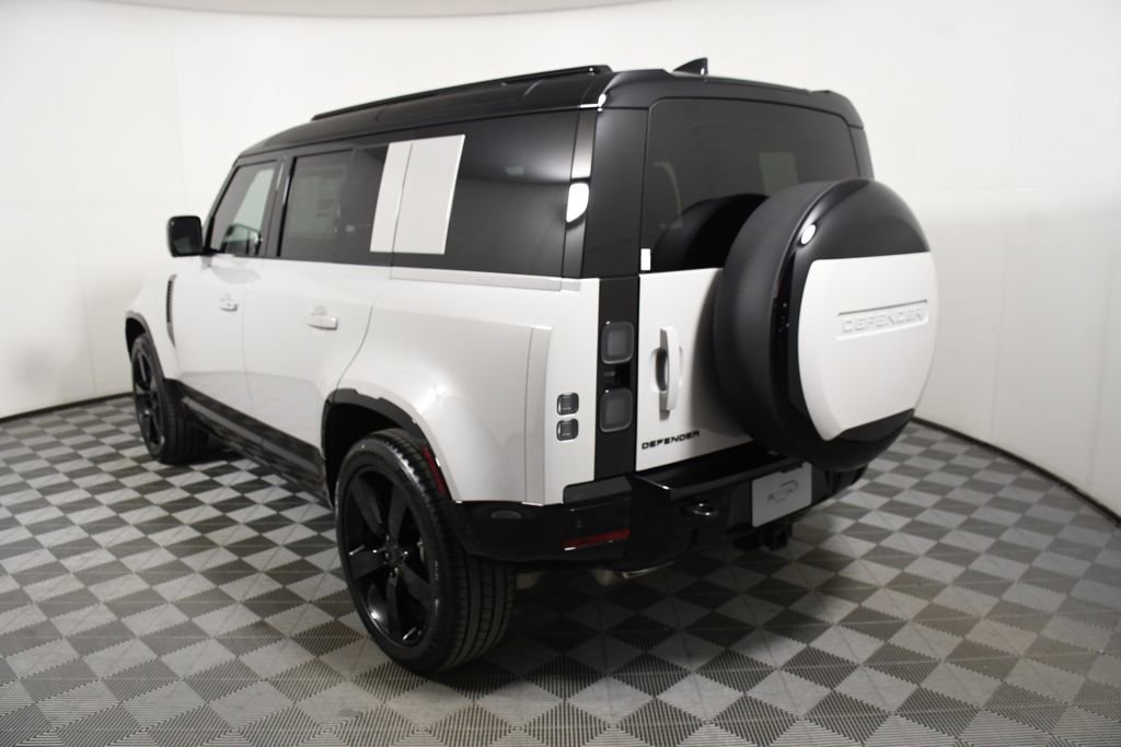 New 2026 Land Rover Defender 110 X-Dynamic SE AWD/4WD image 4
