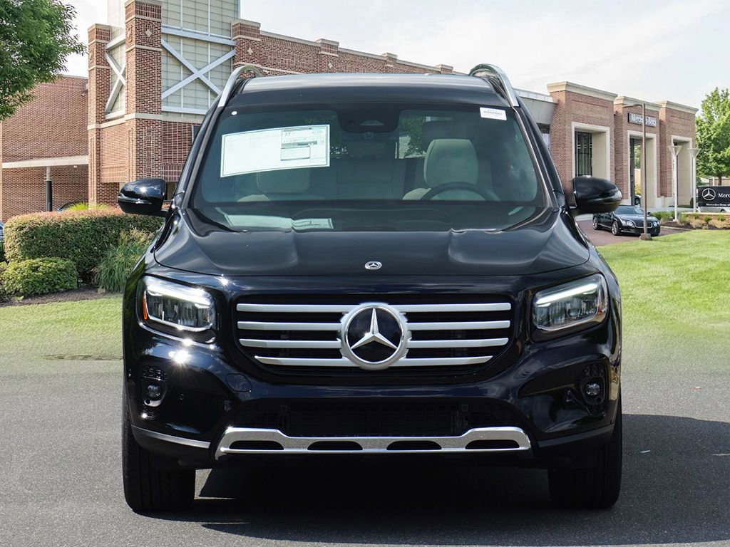 New 2025 Mercedes-Benz GLB 250 4MATIC image 2