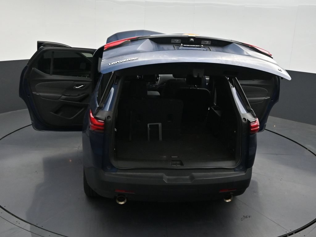 Used 2023 Chevrolet Traverse LT FWD image 36
