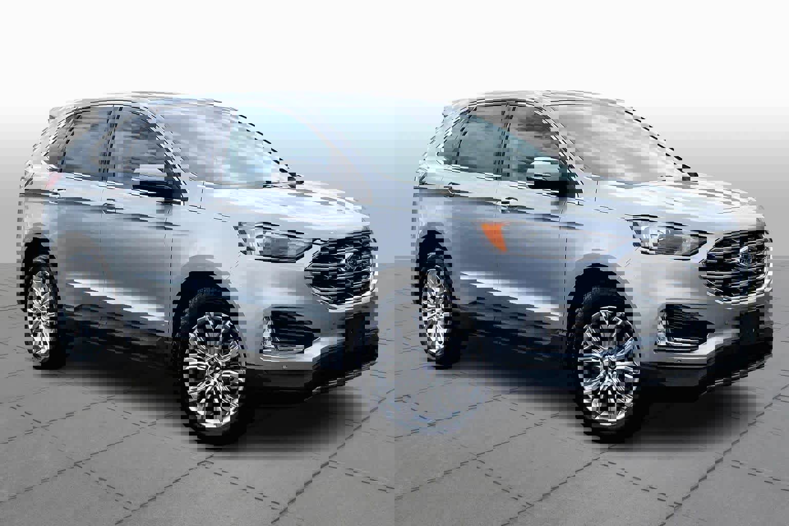 Certified 2022 Ford Edge Titanium image 3
