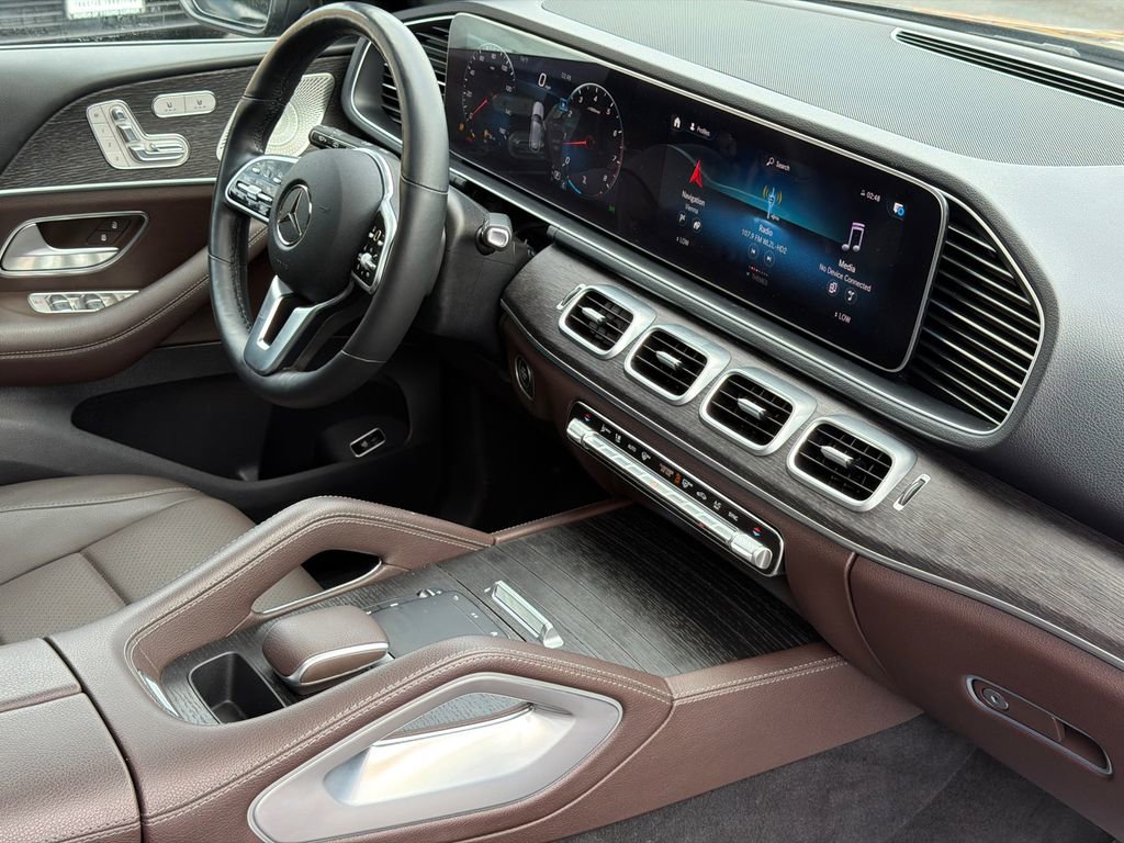 Used 2022 Mercedes-Benz GLE 350 4MATIC w/ Premium Package image 10