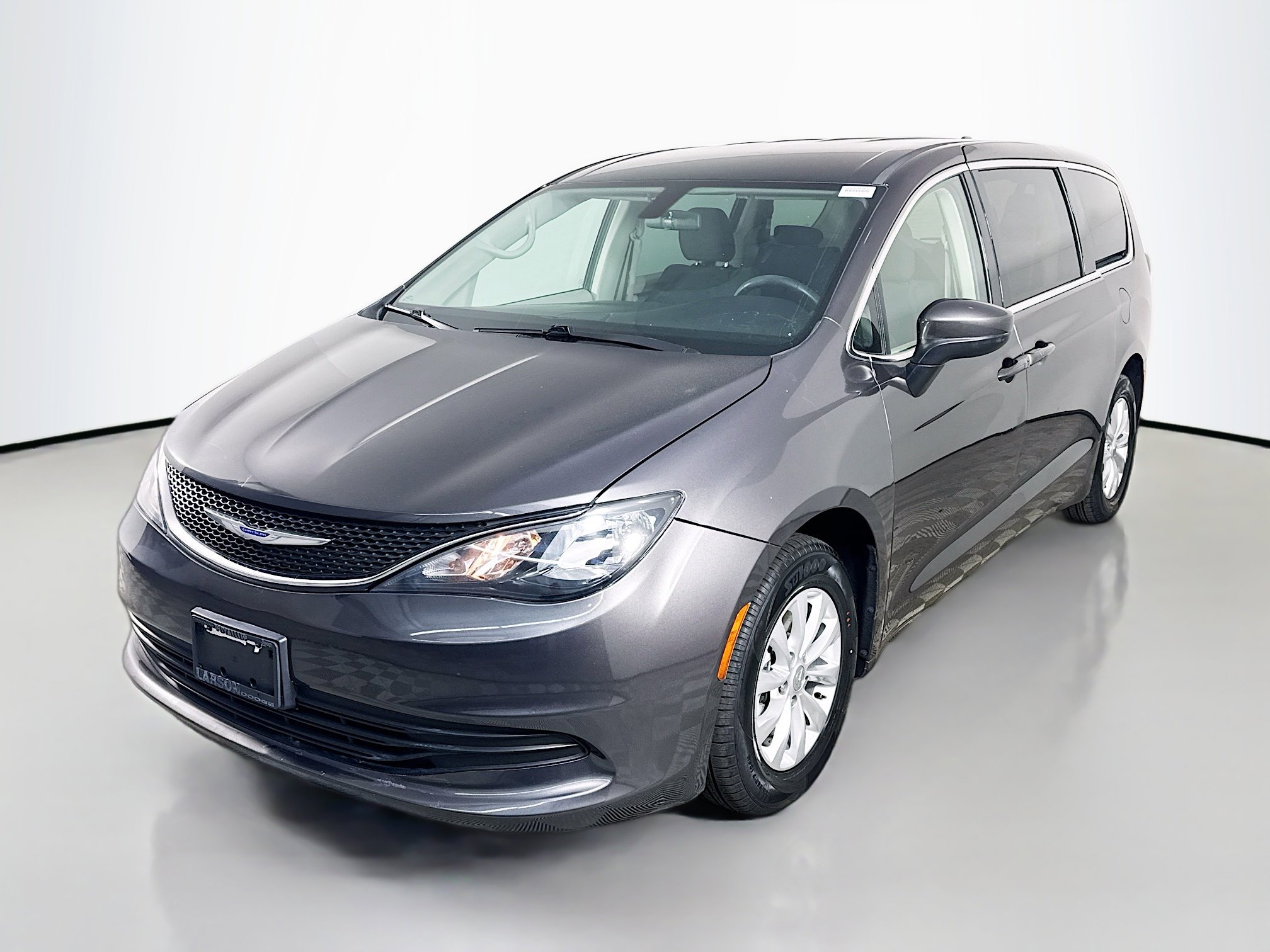 Used 2019 Chrysler Pacifica LX w/ Tire & Wheel Group image 4