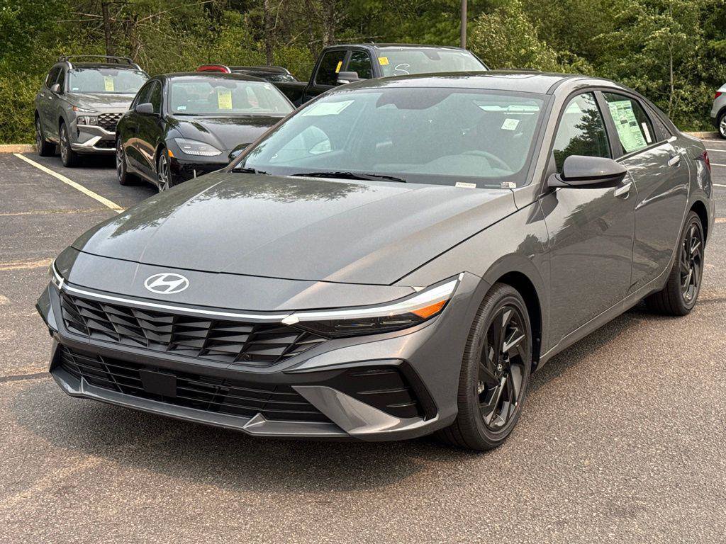 New 2026 Hyundai Elantra SEL Sport Premium