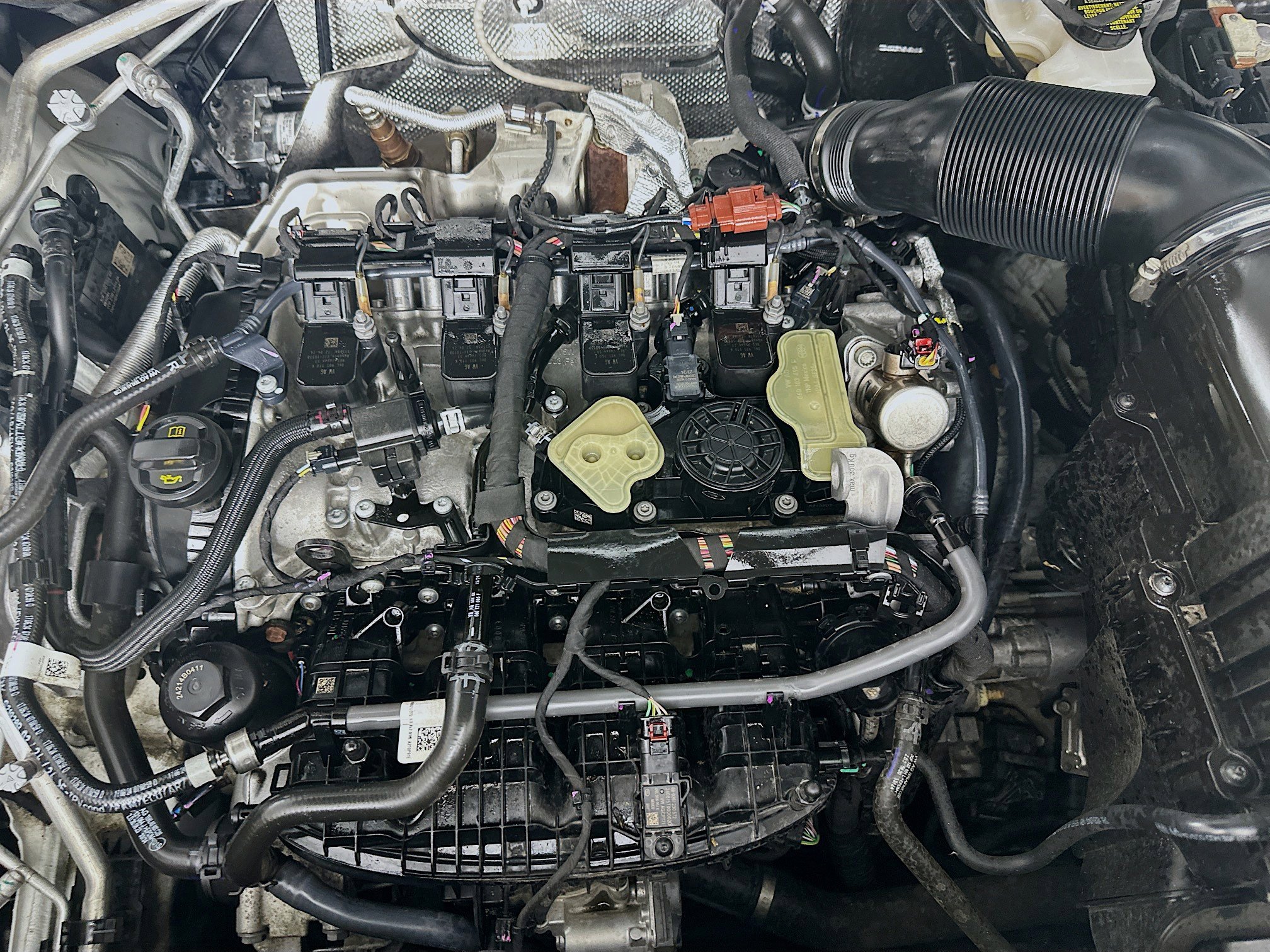 Used 2025 Volkswagen Atlas SE image 35