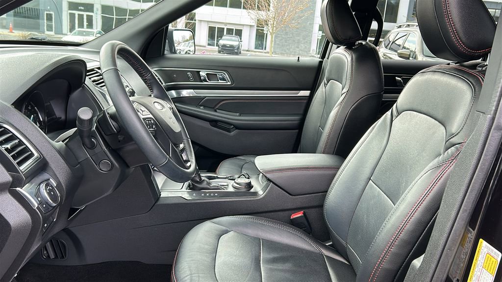 Used 2019 Ford Explorer Sport w/ Equipment Group 401A AWD/4WD image 11