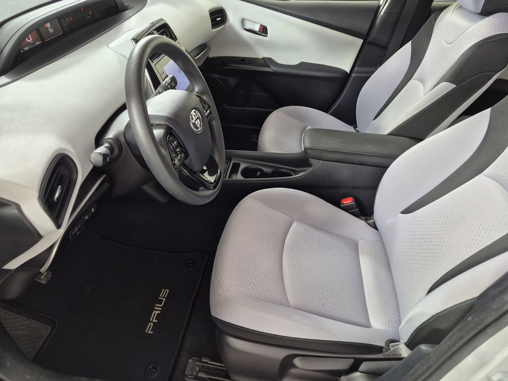 Used 2022 Toyota Prius LE FWD image 21