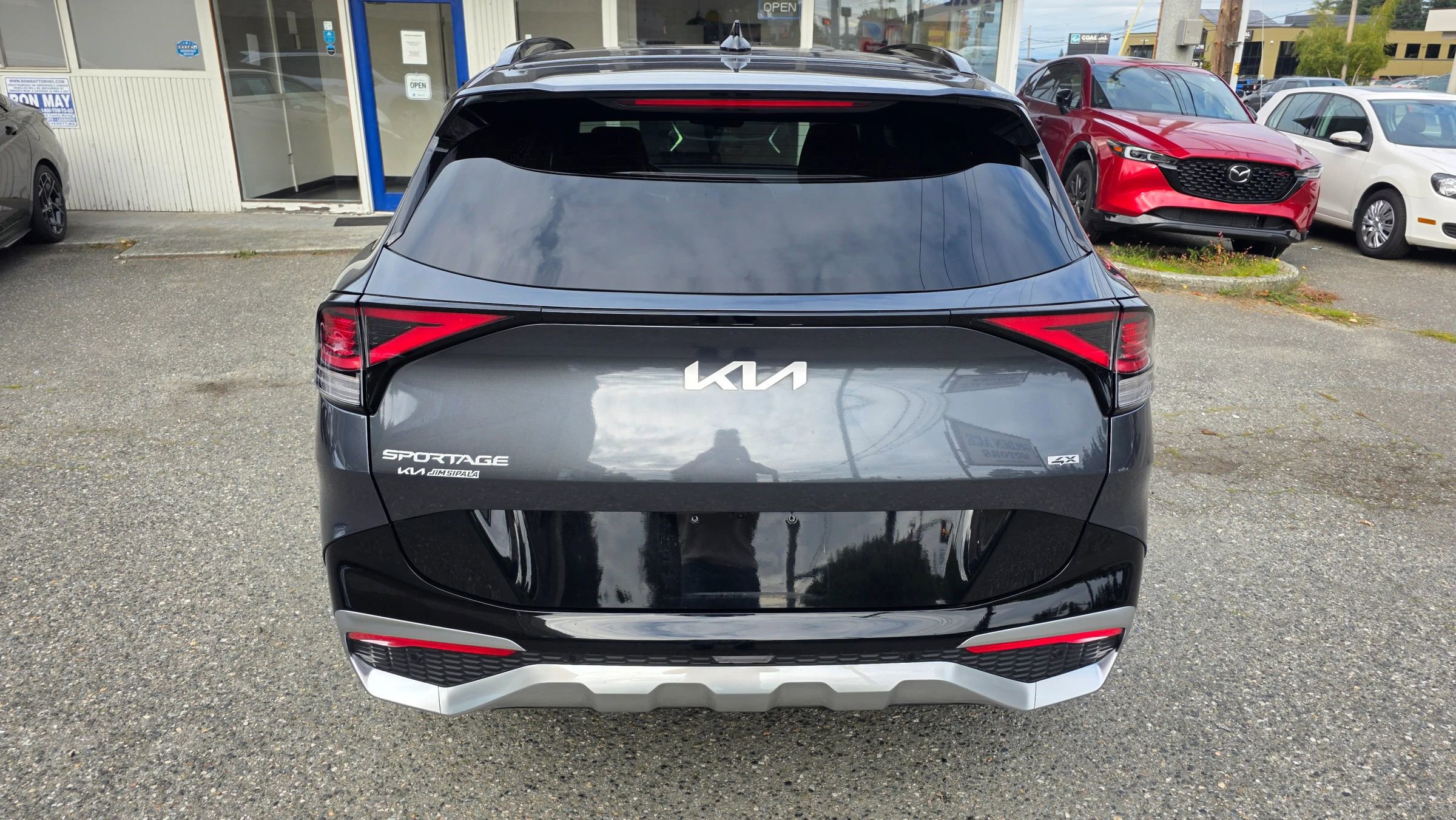 Used 2023 Kia Sportage SX image 6