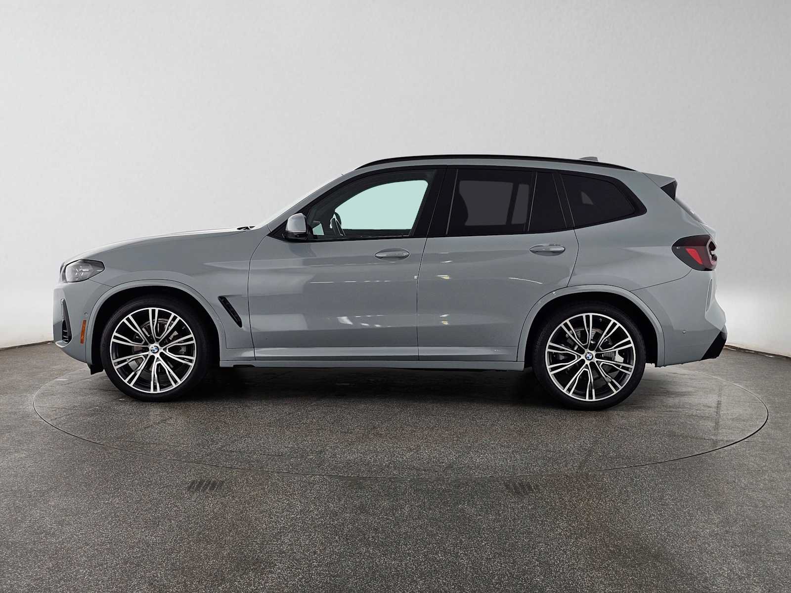 Used 2023 BMW X3 sDrive30i w/ M Sport Package RWD image 6