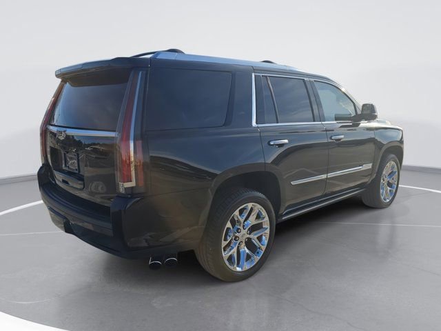 Used 2018 Cadillac Escalade Platinum image 3
