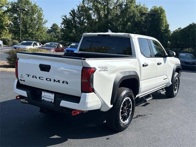 Used 2025 Toyota Tacoma TRD Off-Road image 4