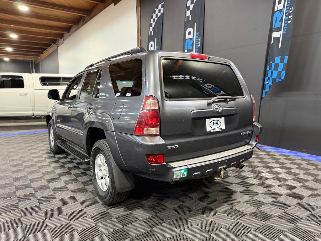 Used 2005 Toyota 4Runner SR5 AWD/4WD image 3