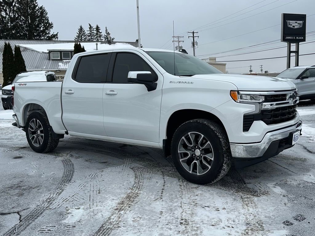 Used 2024 Chevrolet Silverado 1500 LT image 8