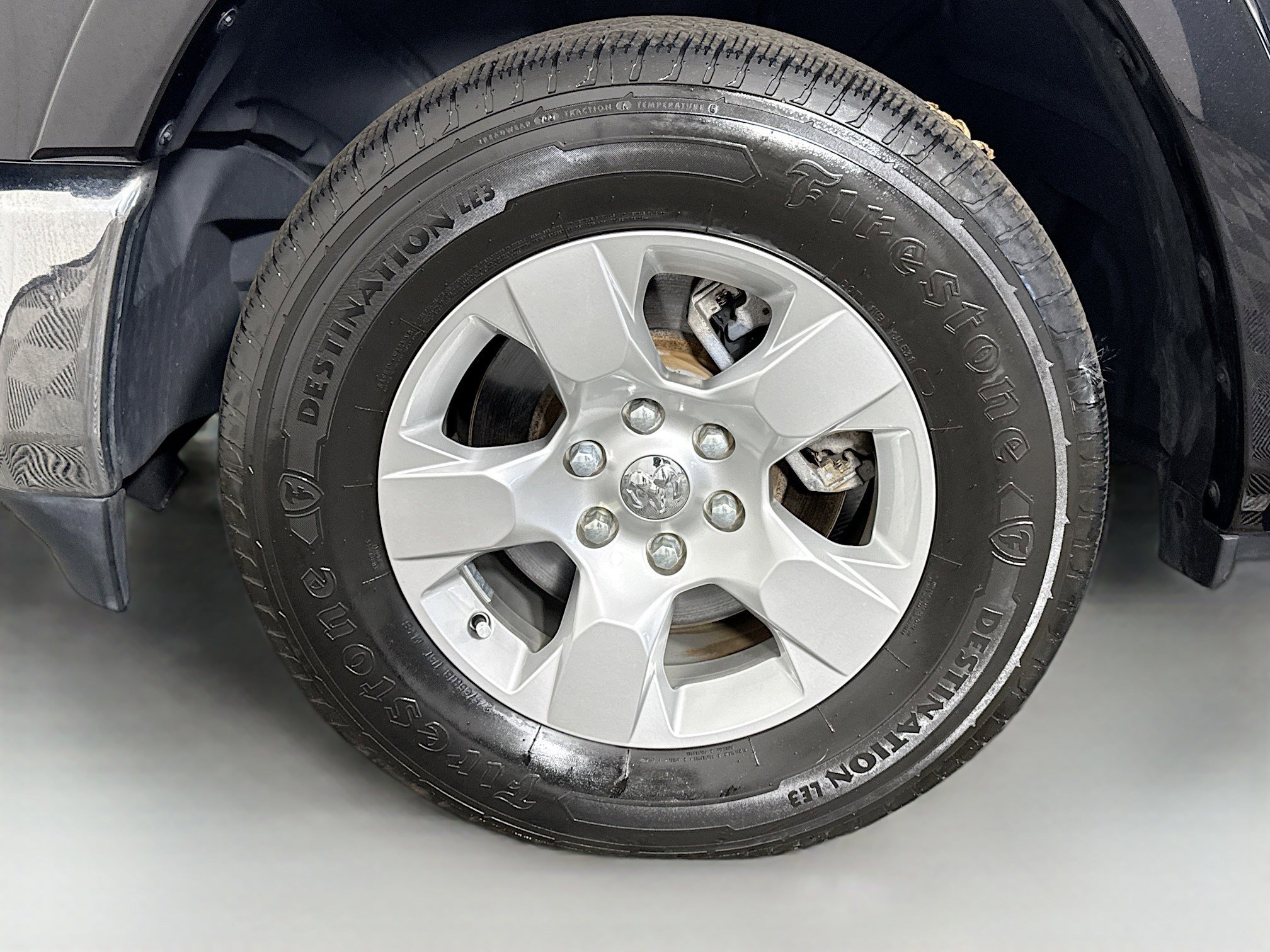 Used 2019 RAM 1500 Laramie image 38