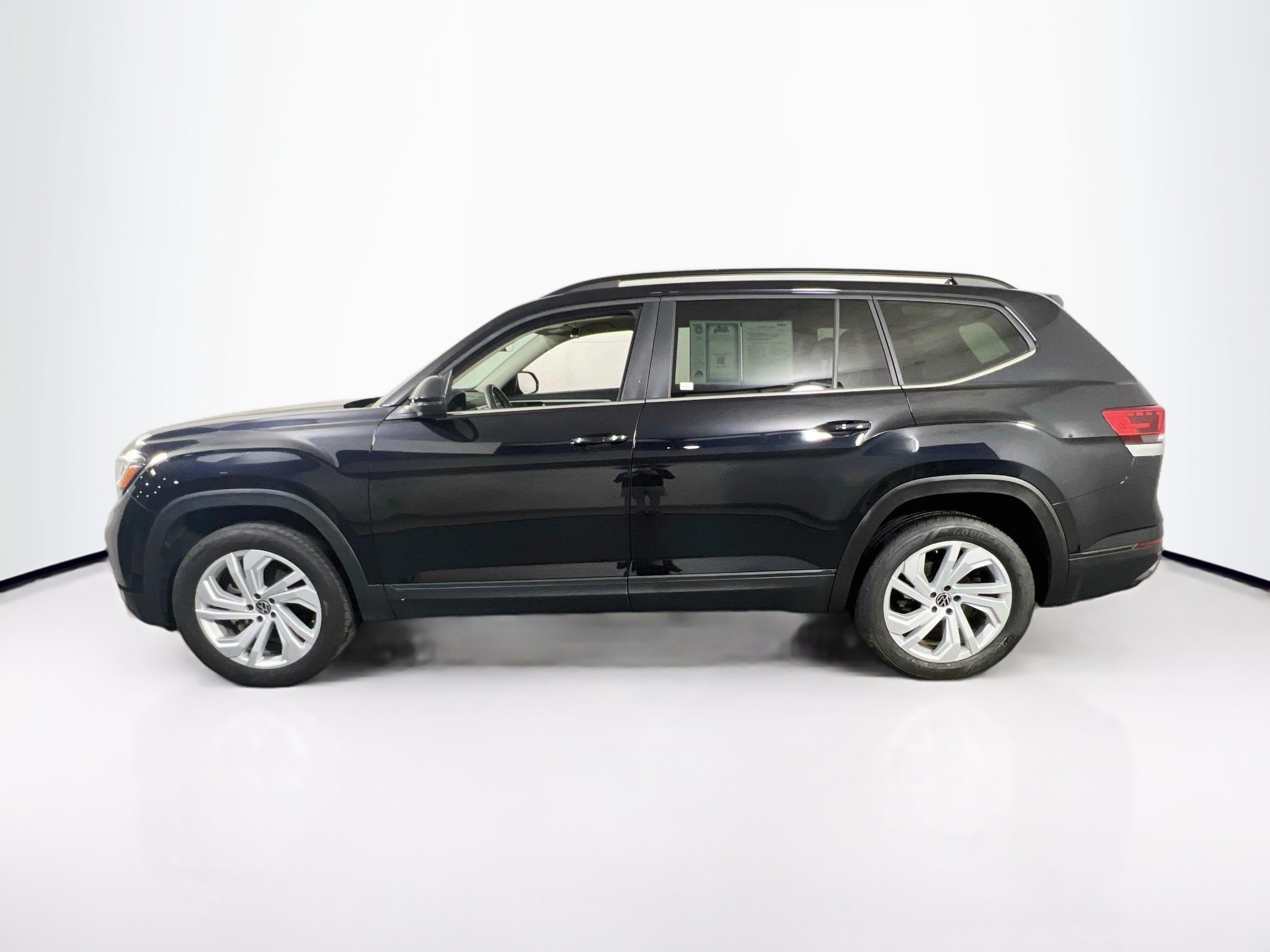 Used 2023 Volkswagen Atlas SE AWD/4WD image 8