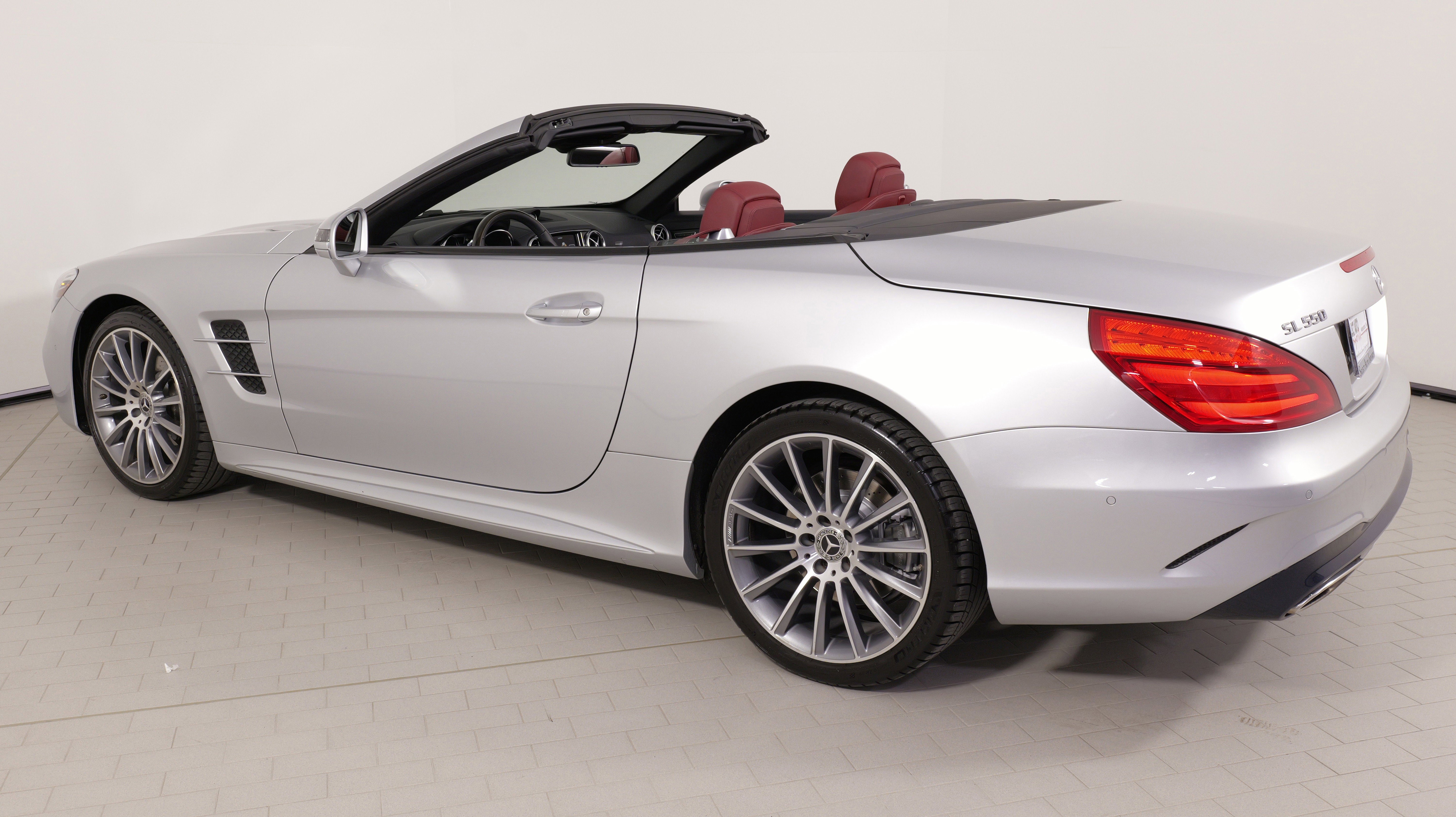 Used 2019 Mercedes-Benz SL 550 image 20