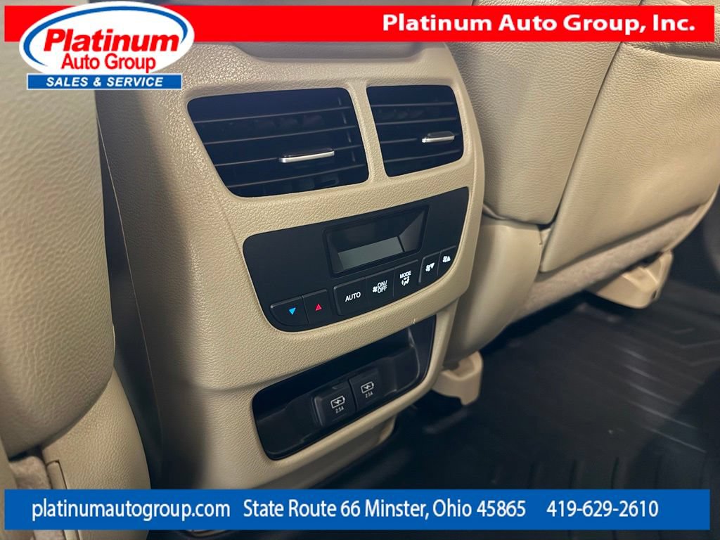 Used 2020 Acura MDX FWD image 29