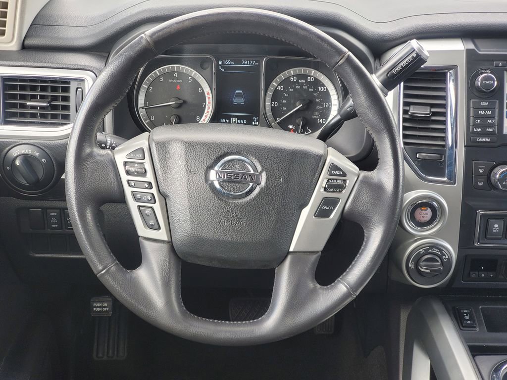 Used 2018 Nissan Titan SV w/ SV Convenience Package AWD/4WD image 30