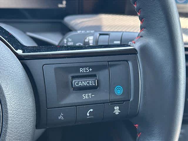 Used 2025 Nissan Kicks SR FWD image 19