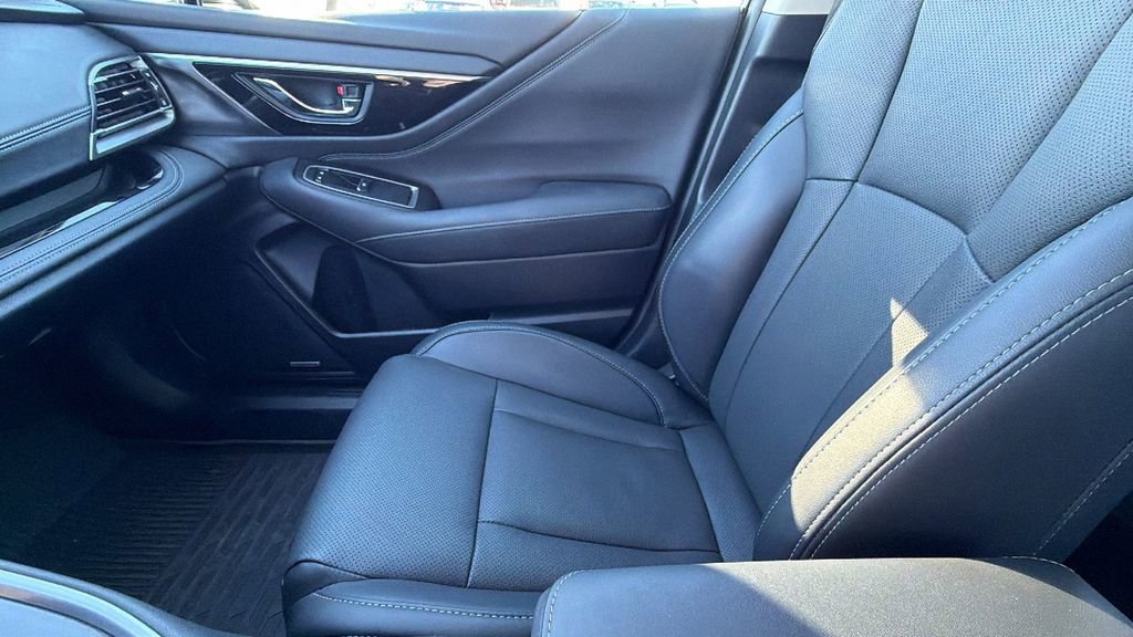 Used 2025 Subaru Legacy Limited image 24