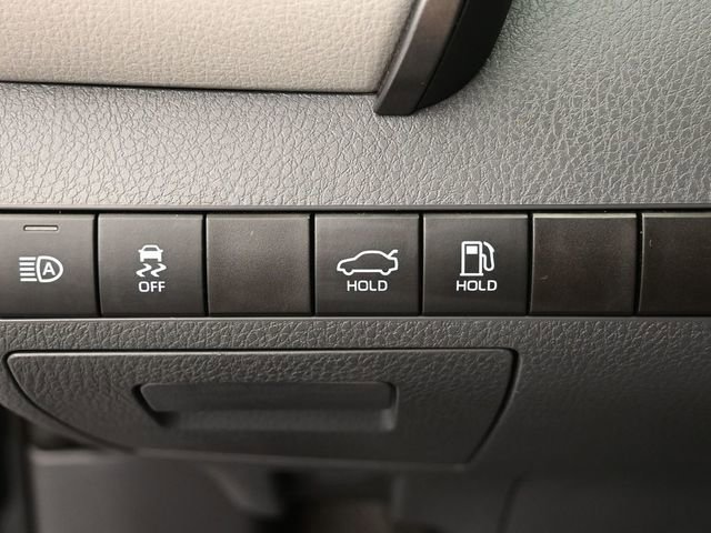 Used 2020 Toyota Camry LE image 35