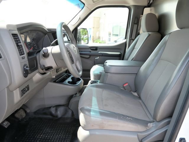 Used 2018 Nissan NV 3500 SV w/ Navigation Package RWD image 14
