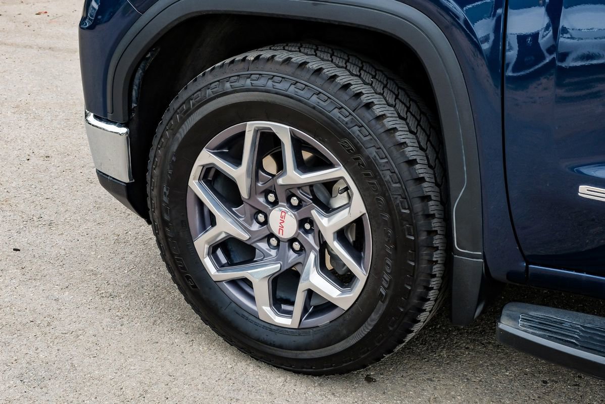 Used 2023 GMC Sierra 1500 SLT image 62