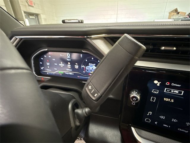 Certified 2025 GMC Sierra 3500 Denali w/ Denali Reserve Package image 20