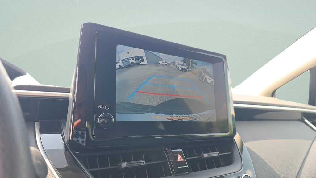 Used 2025 Toyota Corolla LE image 17