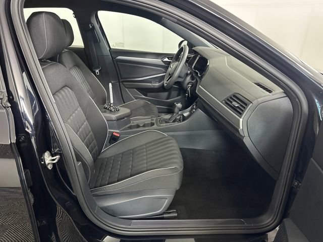 Used 2023 Volkswagen Jetta Sport image 28