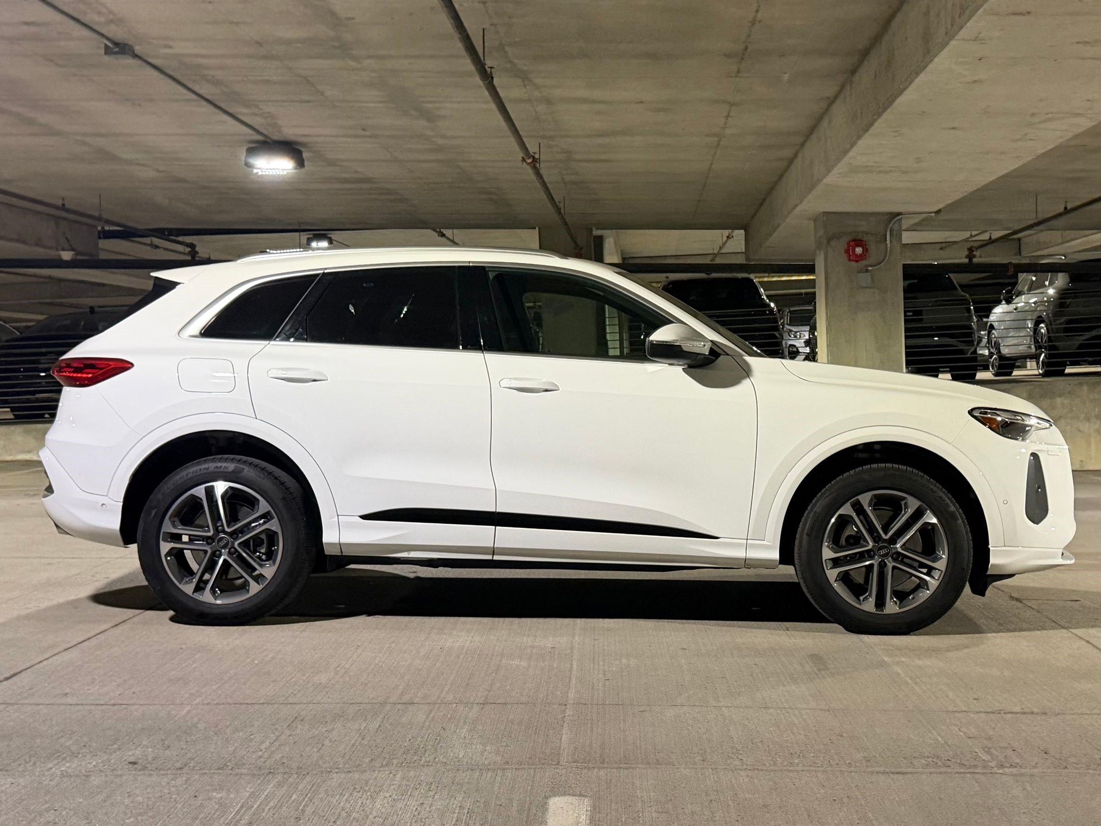 Certified 2025 Audi Q5 Premium AWD/4WD image 8