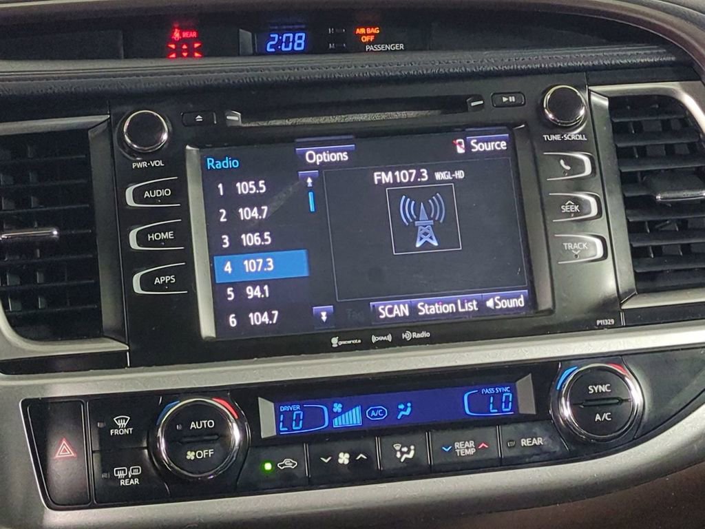 Used 2018 Toyota Highlander Plus image 21