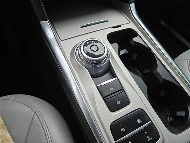 Used 2021 Ford Explorer XLT w/ Equipment Group 202A image 16