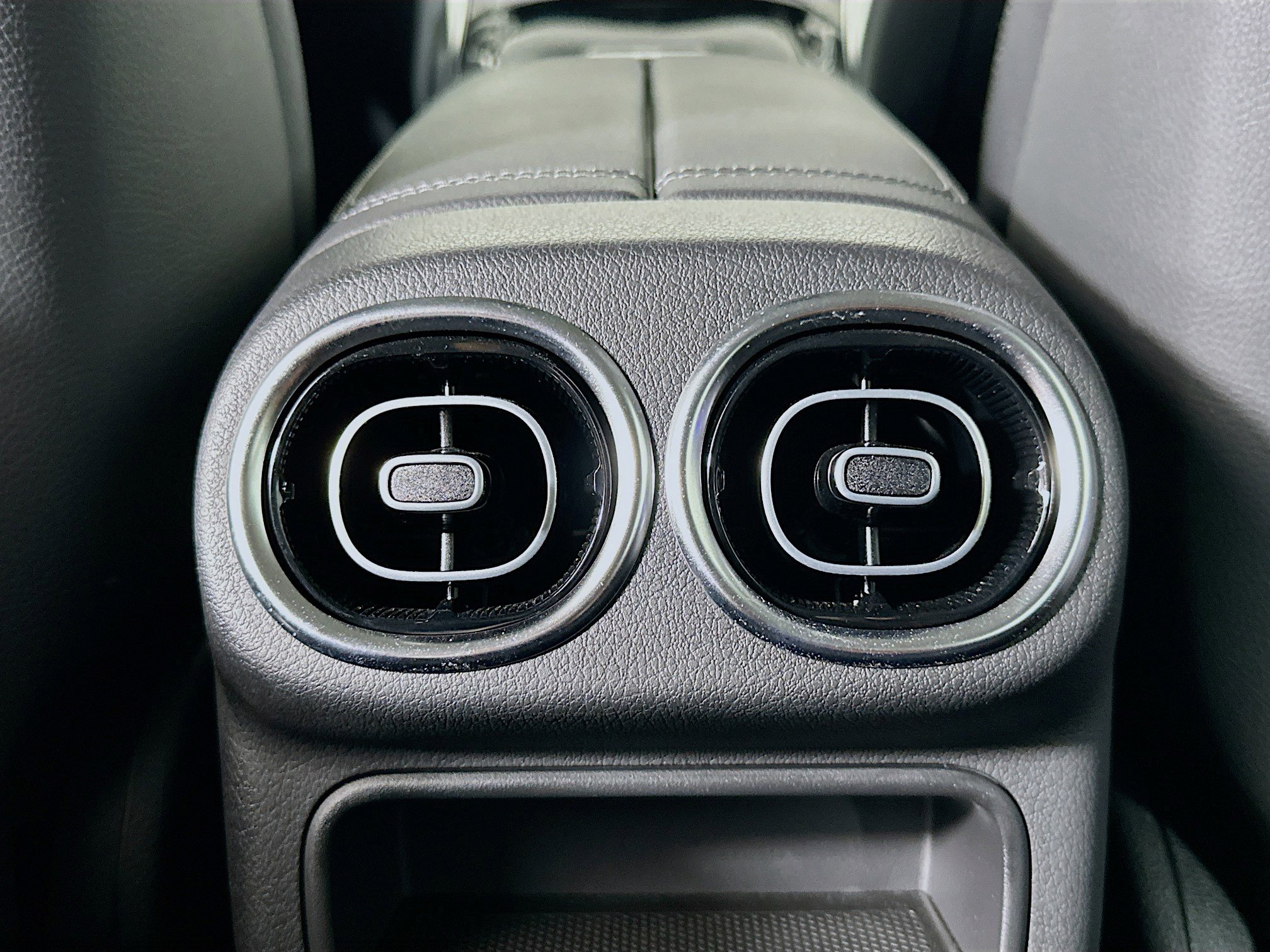 Used 2024 Mercedes-Benz GLC 300 image 26