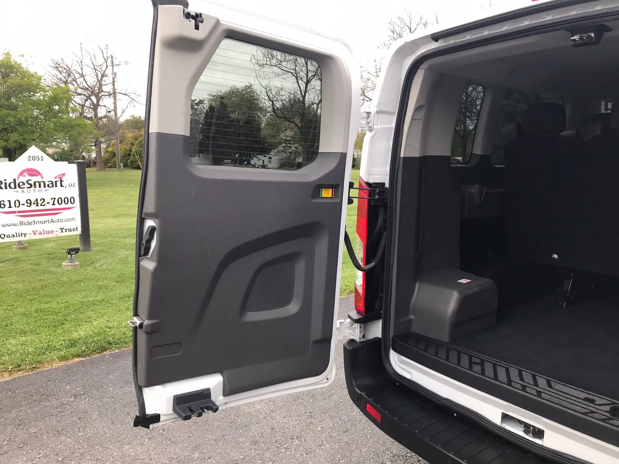 Used 2023 Ford Transit 350 XL RWD image 32