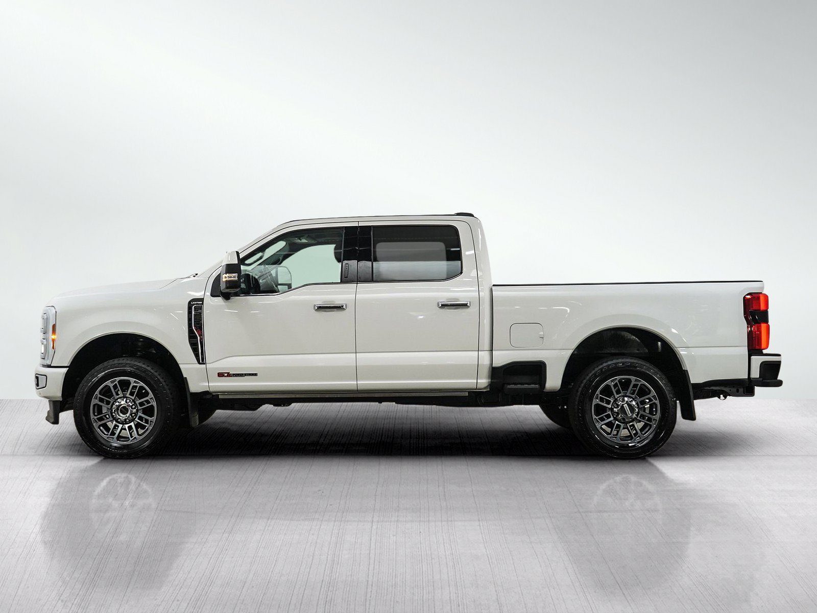 Used 2023 Ford F250 Limited w/ Snow Plow Prep Package AWD/4WD image 3