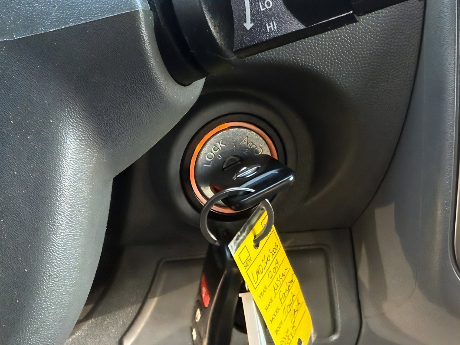 Used 2019 Nissan Frontier SL image 25