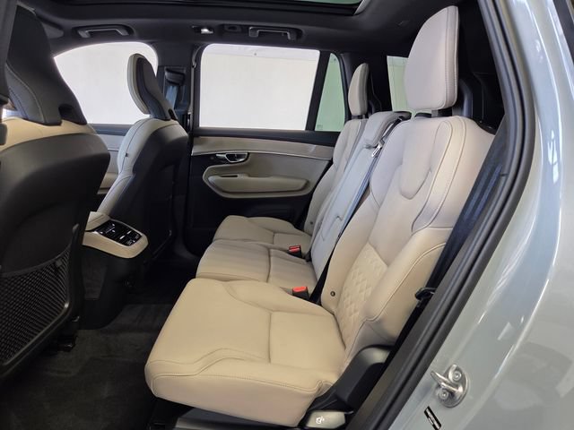 New 2026 Volvo XC90 B6 Plus w/ Protection Package Premier AWD/4WD image 12