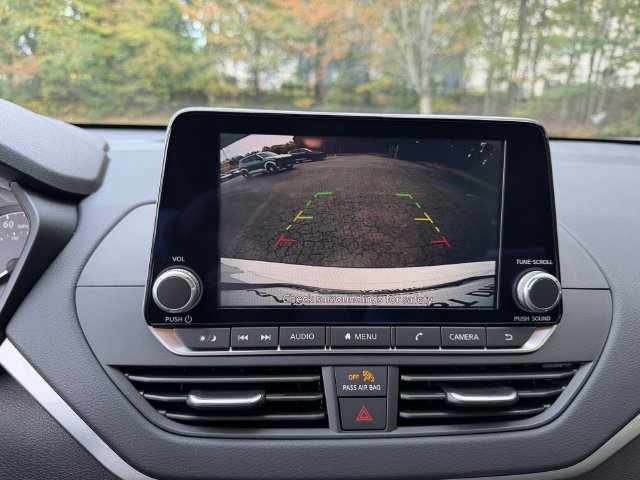 Used 2025 Nissan Altima 2.5 S FWD image 21