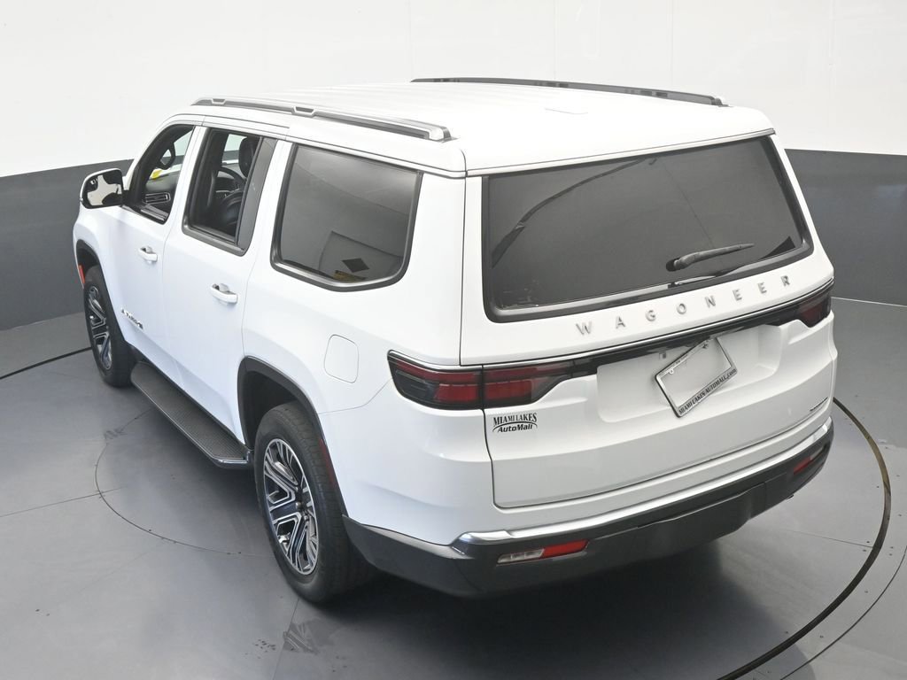 Used 2022 Jeep Wagoneer Series III RWD image 54