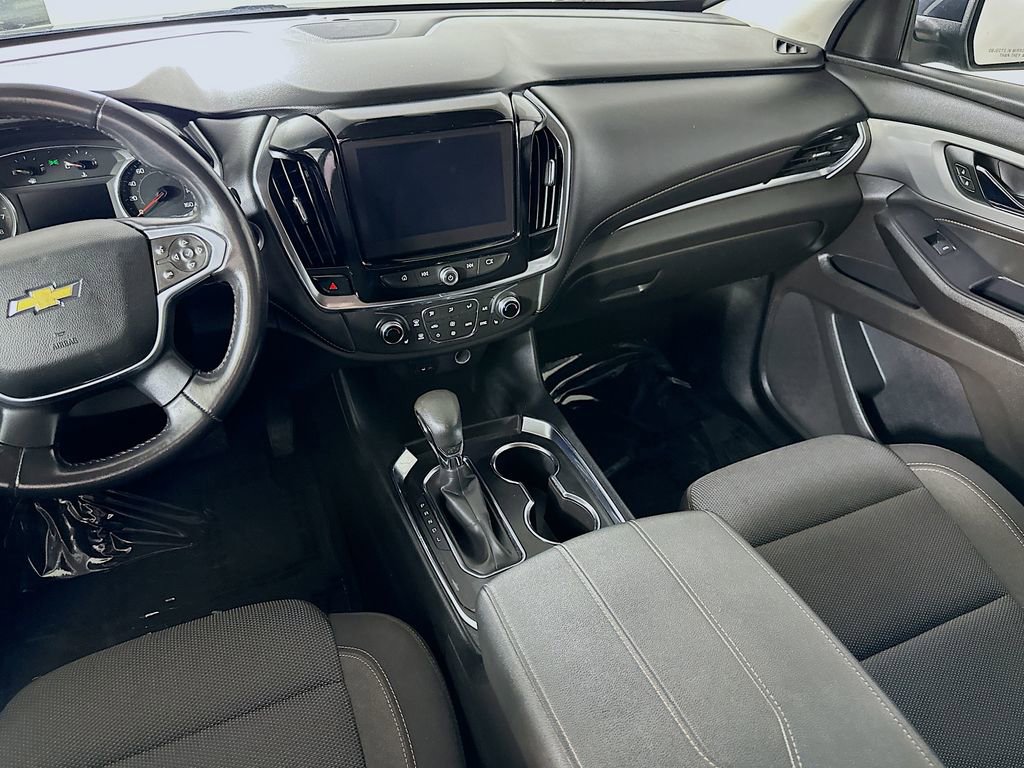 Used 2021 Chevrolet Traverse LT FWD image 20