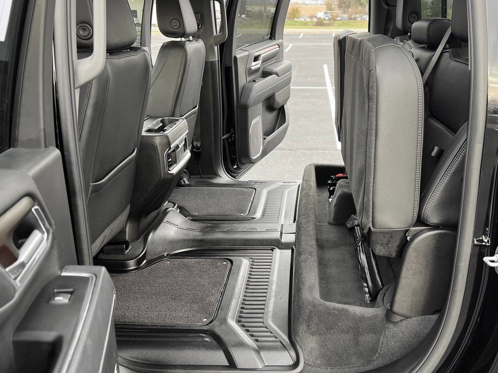 Used 2025 GMC Sierra 2500 Denali image 18