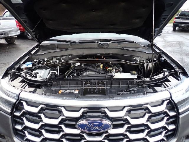 Certified 2025 Ford Explorer Platinum w/ LUX Leather Package image 14