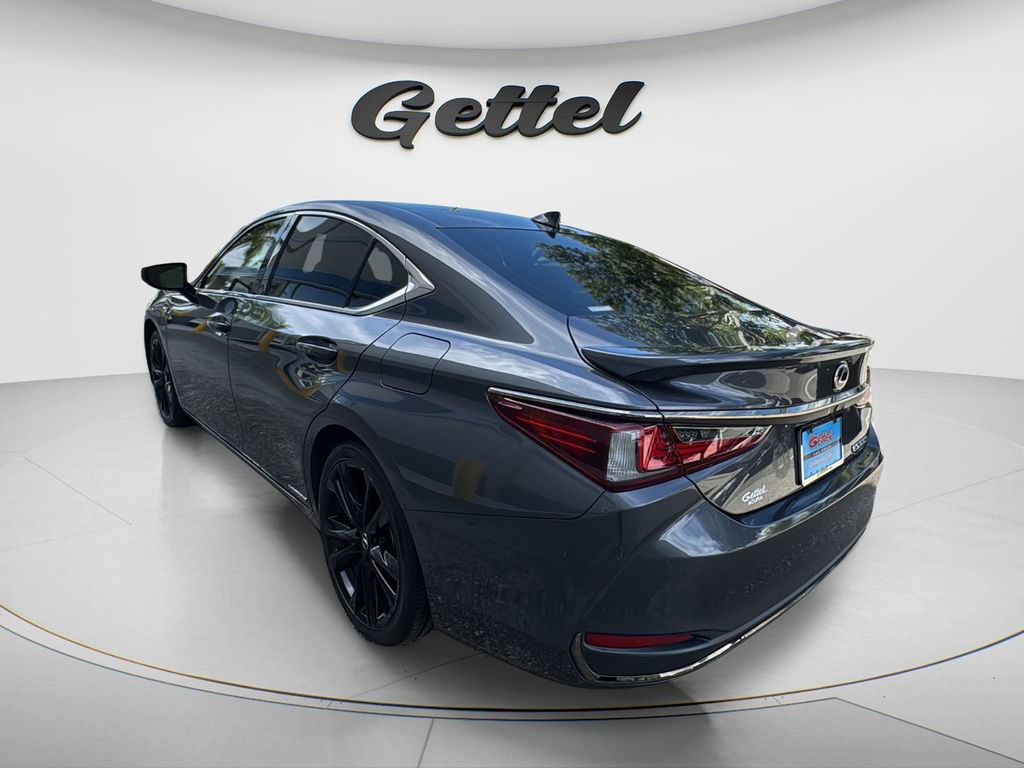 Used 2022 Lexus ES 300h F Sport w/ Accessory Package 2 FWD image 7
